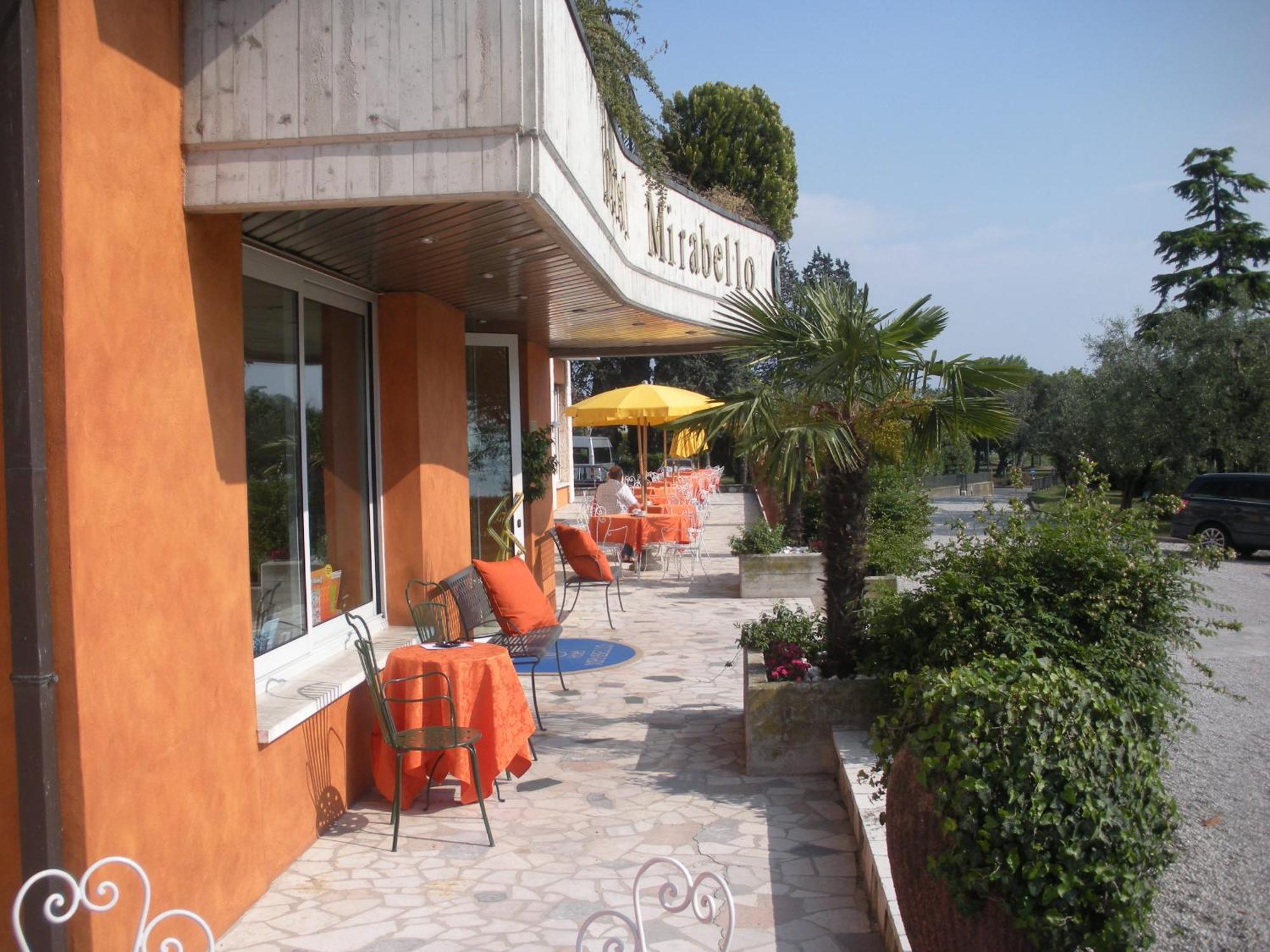 Hotel Mirabello Sirmione Bagian luar foto